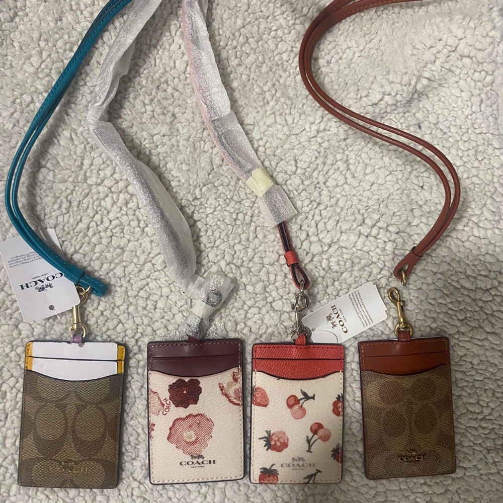COACH ID LANYARD